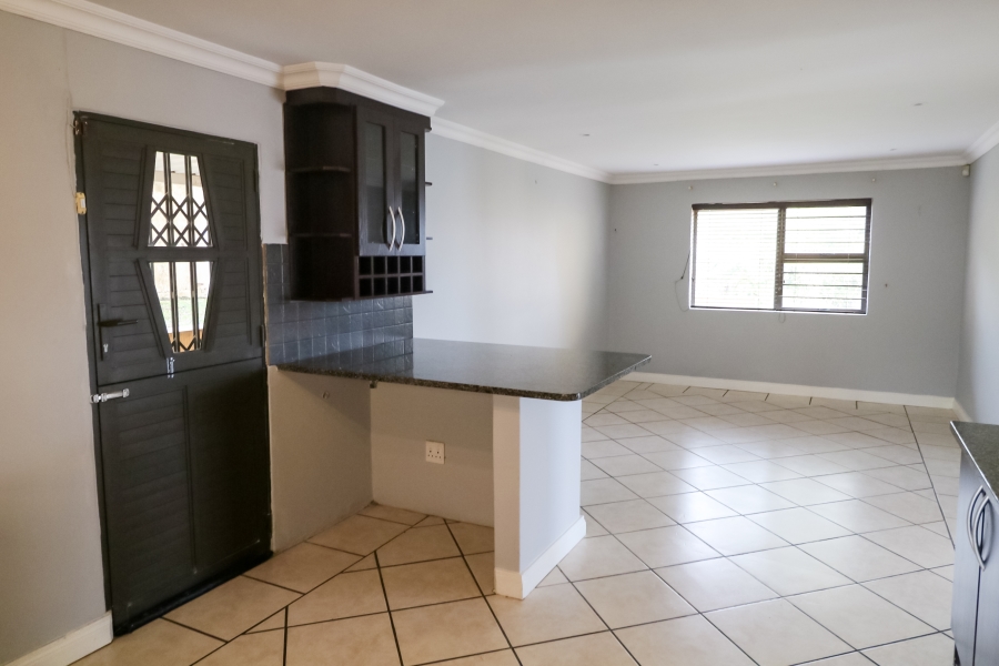 3 Bedroom Property for Sale in Sunnyridge Eastern Cape